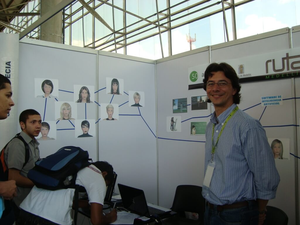 Iván Londoño en el III Salón de Inventores, Medellín, 2010